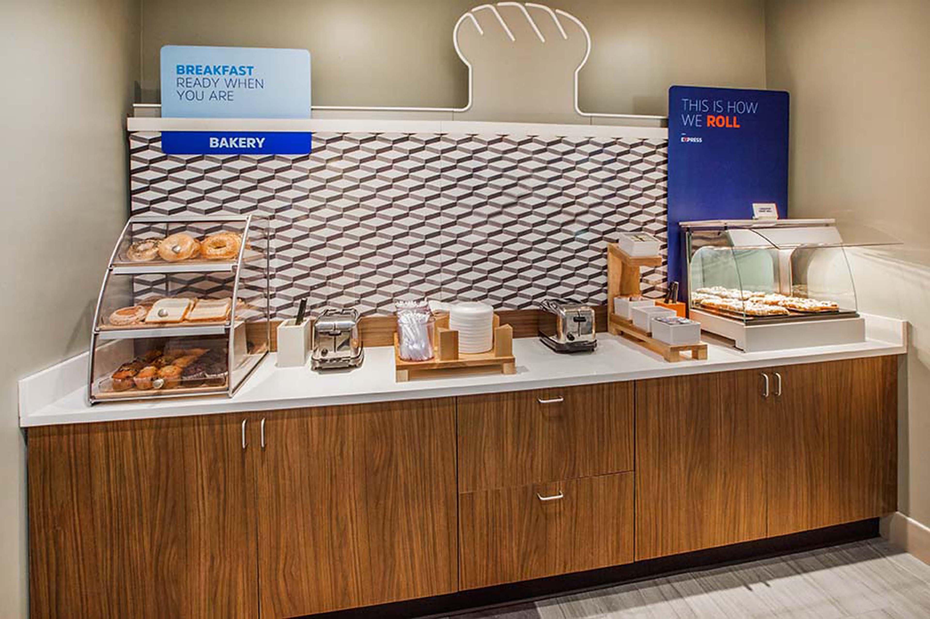Holiday Inn Express Hotel & Suites Boston - Marlboro By Ihg Hudson Exterior foto