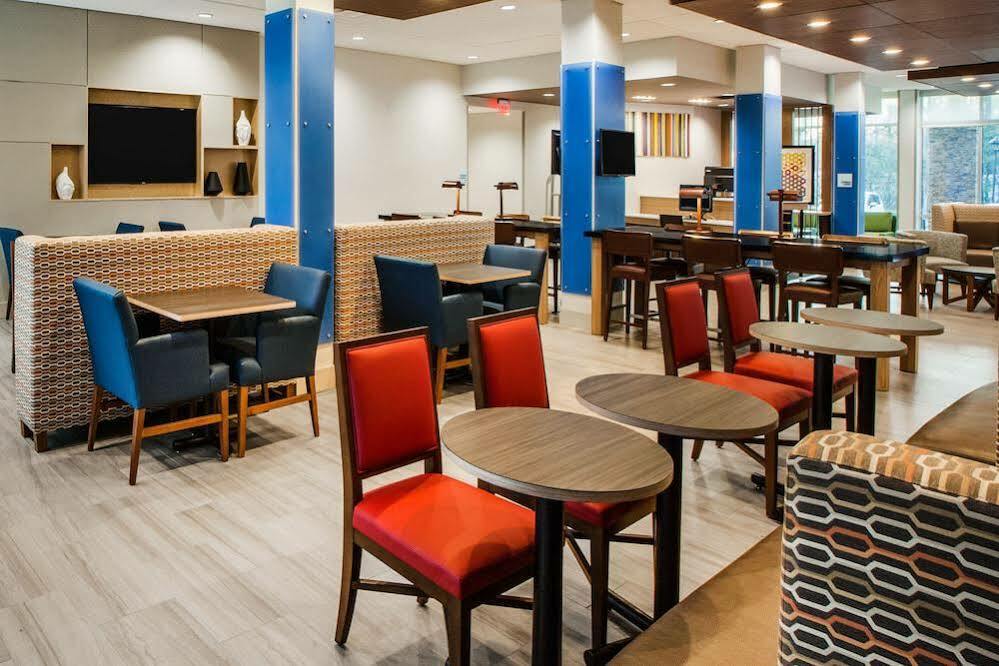 Holiday Inn Express Hotel & Suites Boston - Marlboro By Ihg Hudson Exterior foto